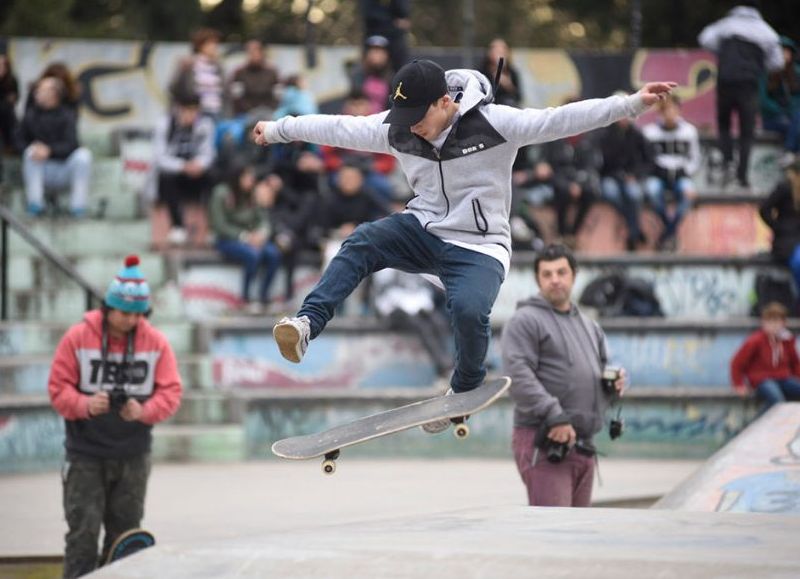 Jóvenes de Malvinas Argentinas y otros distritos vivieron una jornada a pleno skate