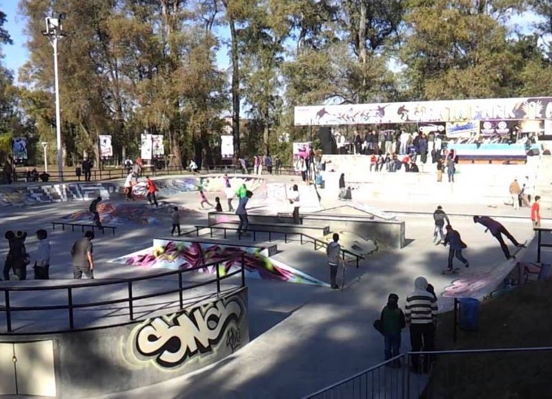 La comuna lanzó una actividad en Batapark para los jóvenes