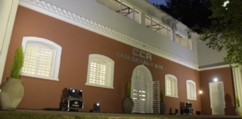 Se inaugura la muestra “Derivas cotidianas” con obras que invitan a repensar lo diario