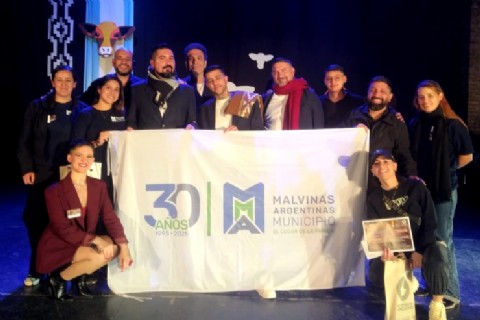 Artistas locales se destacaron en el 46° Certamen Nacional de Canto y Danza Folclórica