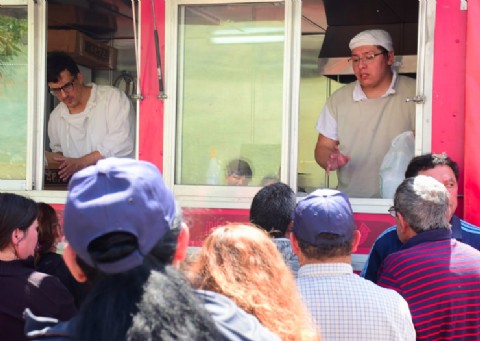 Mercado Malvinas estará esta semana en Villa de Mayo