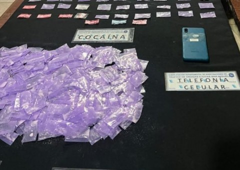 Detuvieron a tres personas por venta de drogas