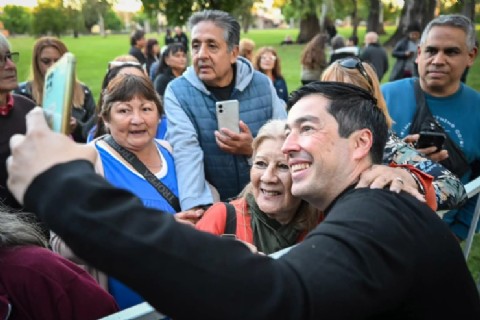 Miles de vecinos celebraron el Primer Festival del Adulto Mayor