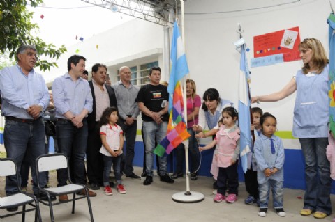 La bandera Whipala estará en todas las escuelas de la ciudad