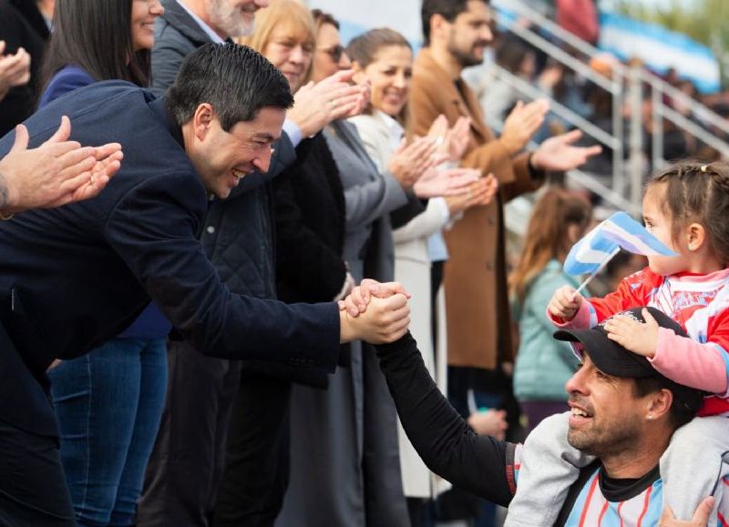“Malvinas, Coronada de Gloria”, el espectacular festejo del Día de la Independencia