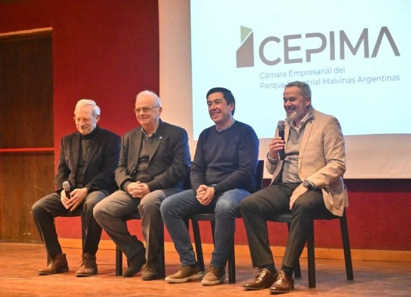 Leo Nardini celebró la Primera Cumbre Industrial Regional en el Municipio