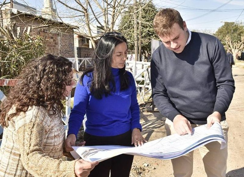 Grand Bourg: la intendenta interina Noe Correa visitó una nueva obra de red de agua