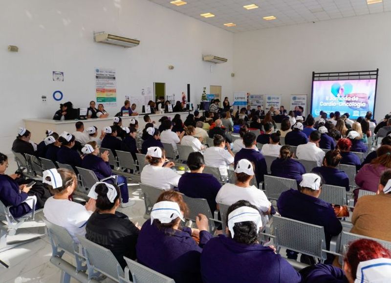 Prestigiosa segunda jornada de cardiooncología en José C. Paz con disertantes de alto nivel