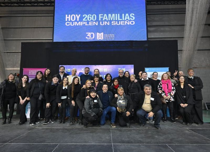 Se entregaron 263 nuevas escrituras definitivas a familias de todo el Municipio