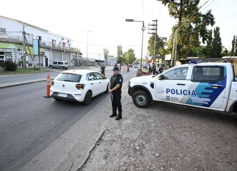Se realizó un fuerte operativo policial y controles vehiculares en un punto clave de Tortuguitas