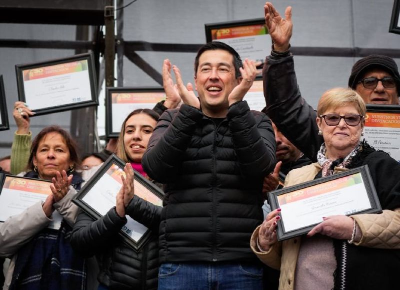 Villa de Mayo celebró a lo grande los 30 años del Municipio