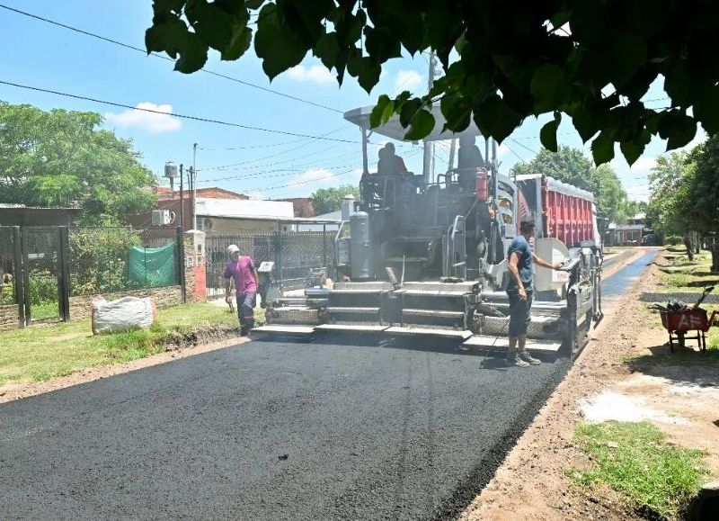 Nuevo asfalto en Santa Mónica: una mejora clave para el barrio