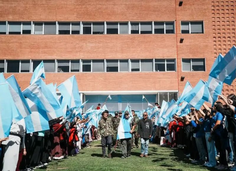 El municipio rindió homenaje a los héroes de la gesta de malvinas en su 43° aniversario